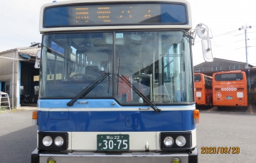 岡電バス890号で行く 車庫撮影会と部品販売会